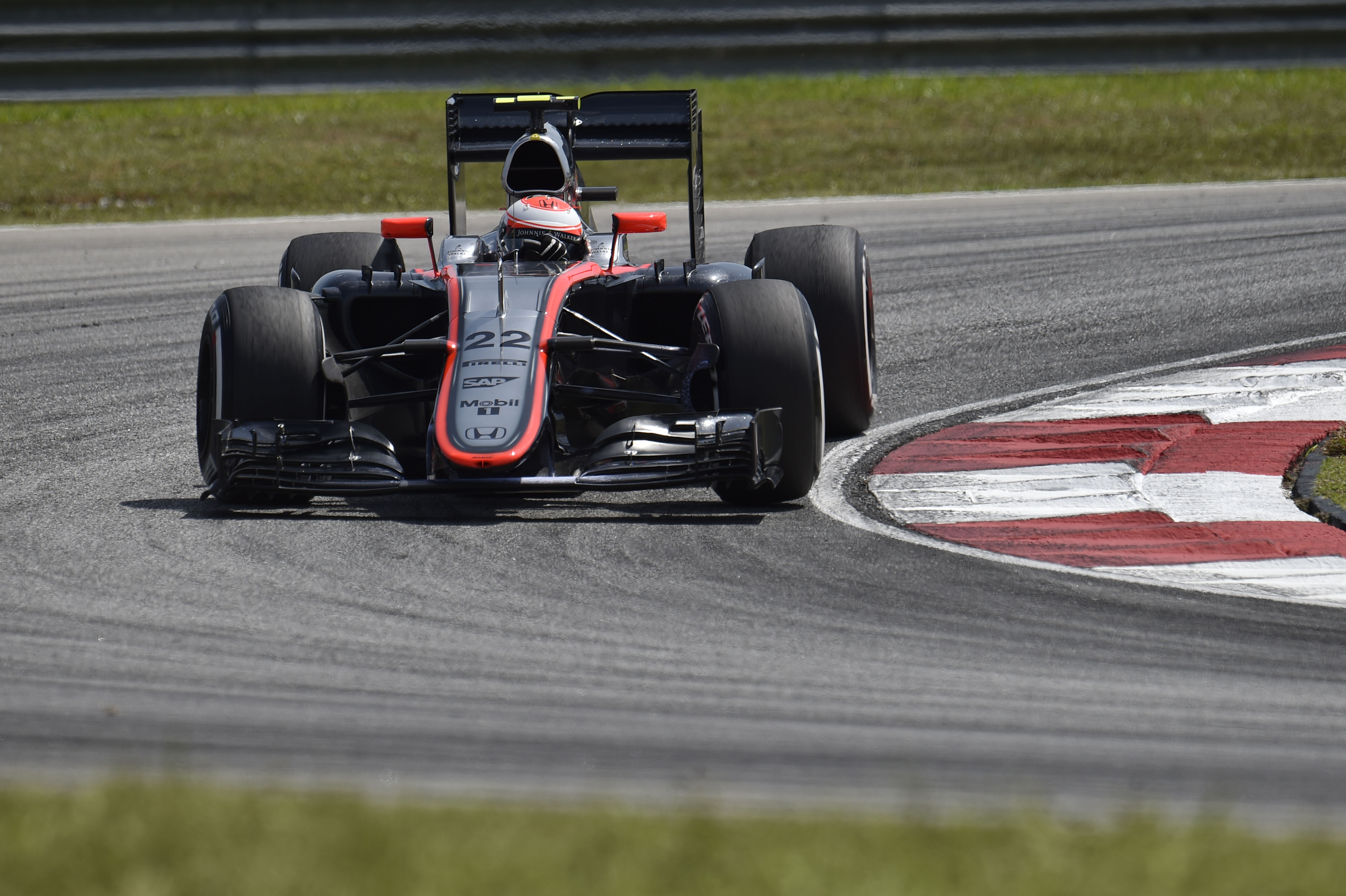 Buton en Alonso: ‘Zit schot in de zaak bij McLaren’