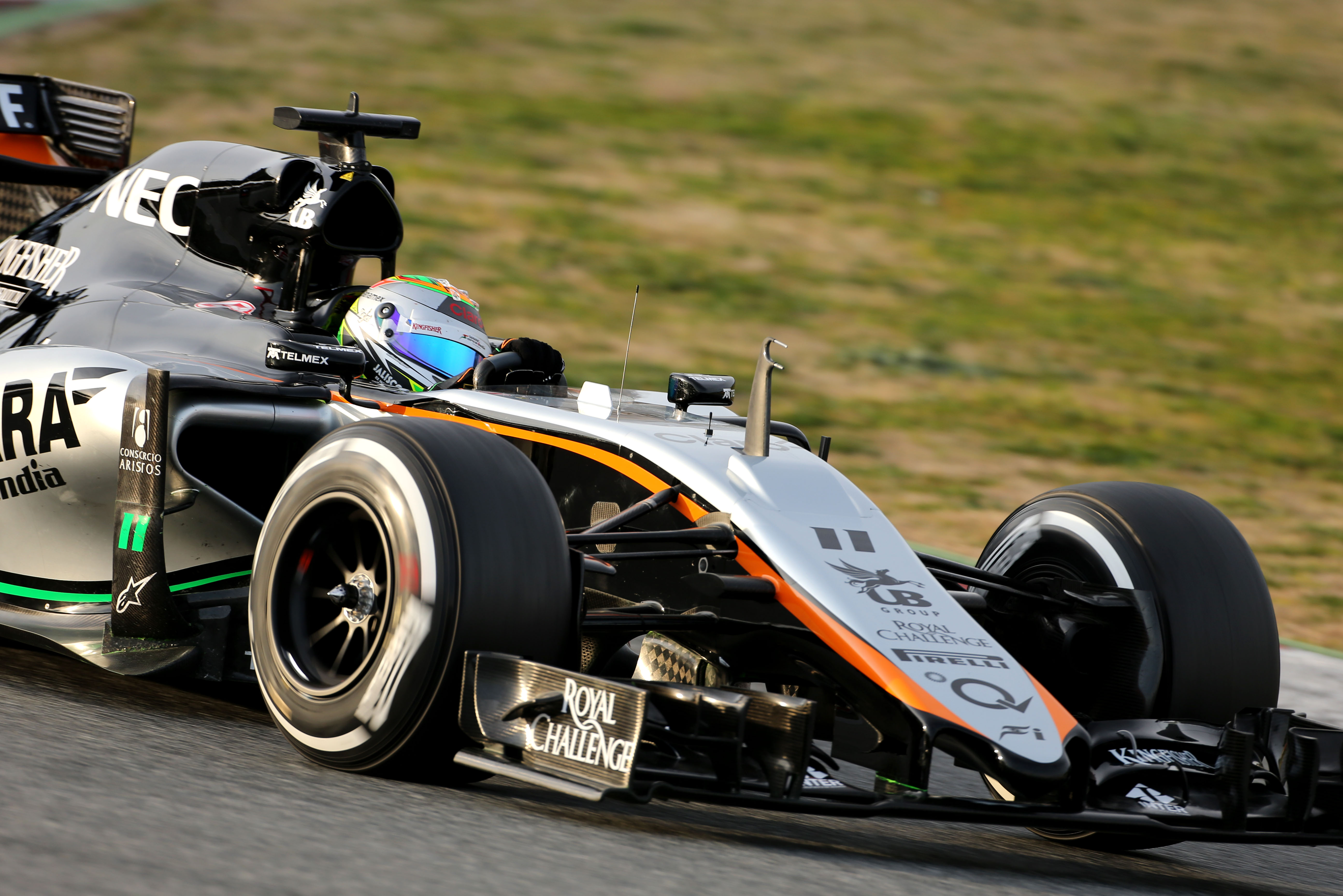 Force India houdt hand op bij Ecclestone