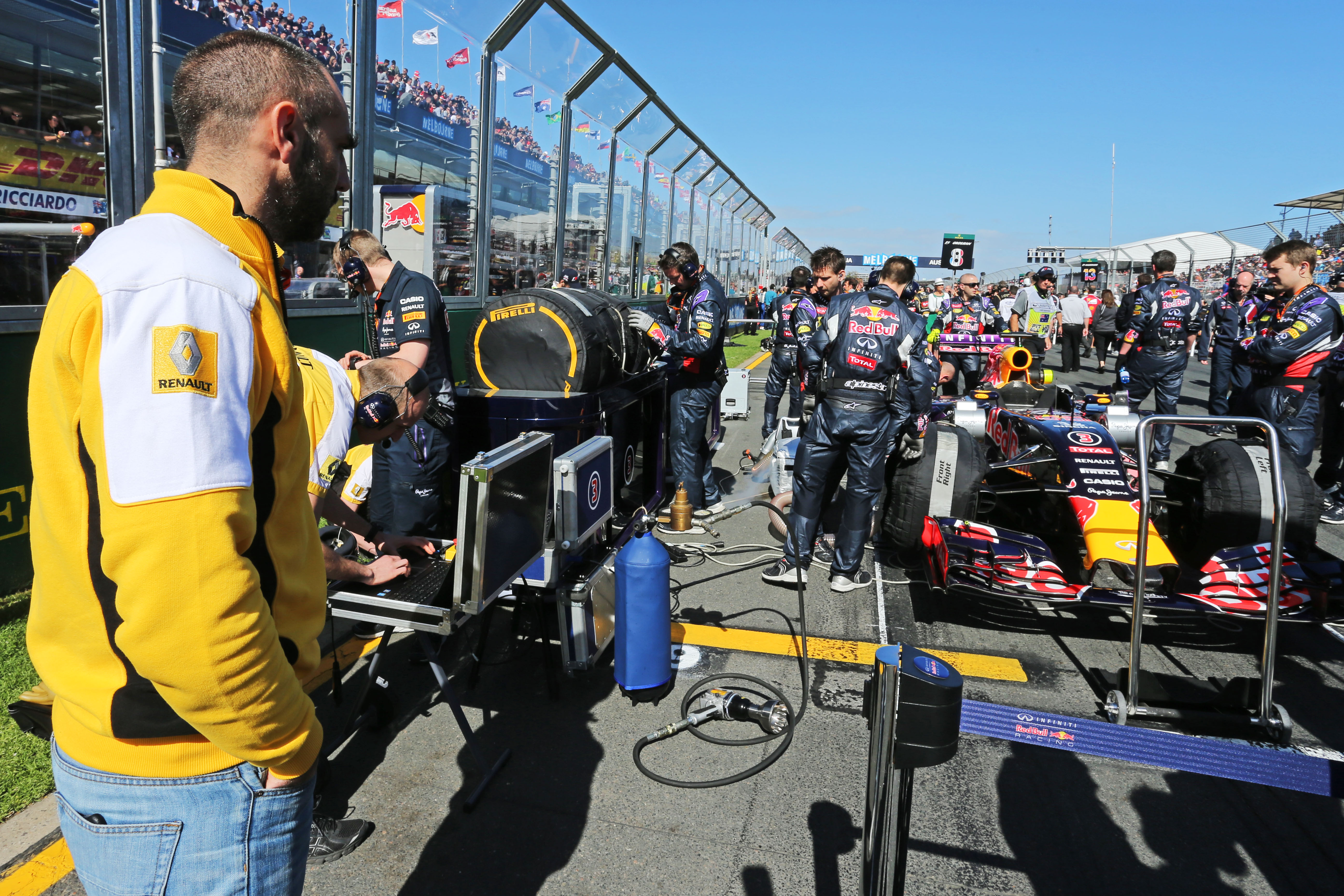 Red Bull haalt uit naar Renault en de Formule 1