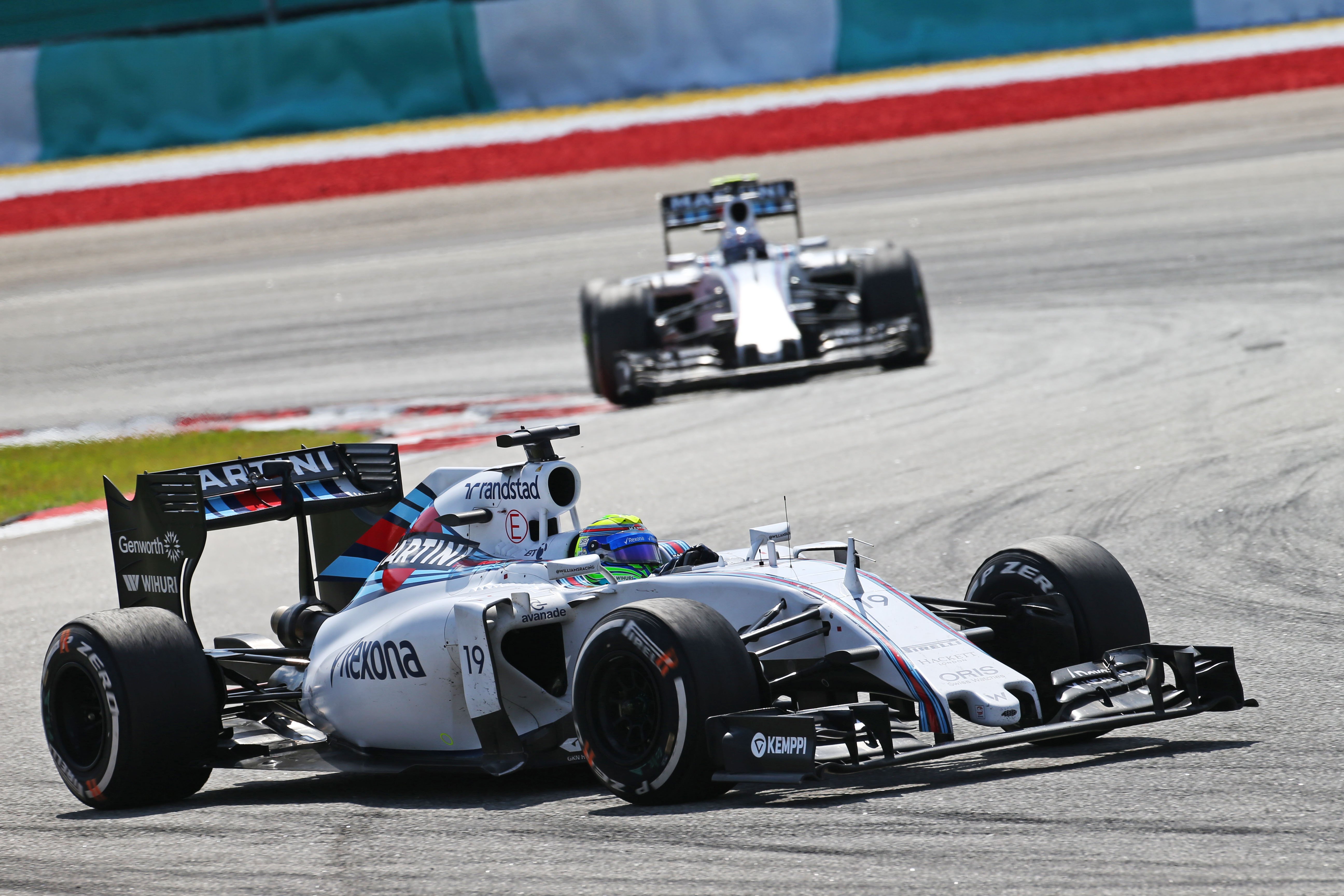 Bottas troeft Massa in de laatste ronde af