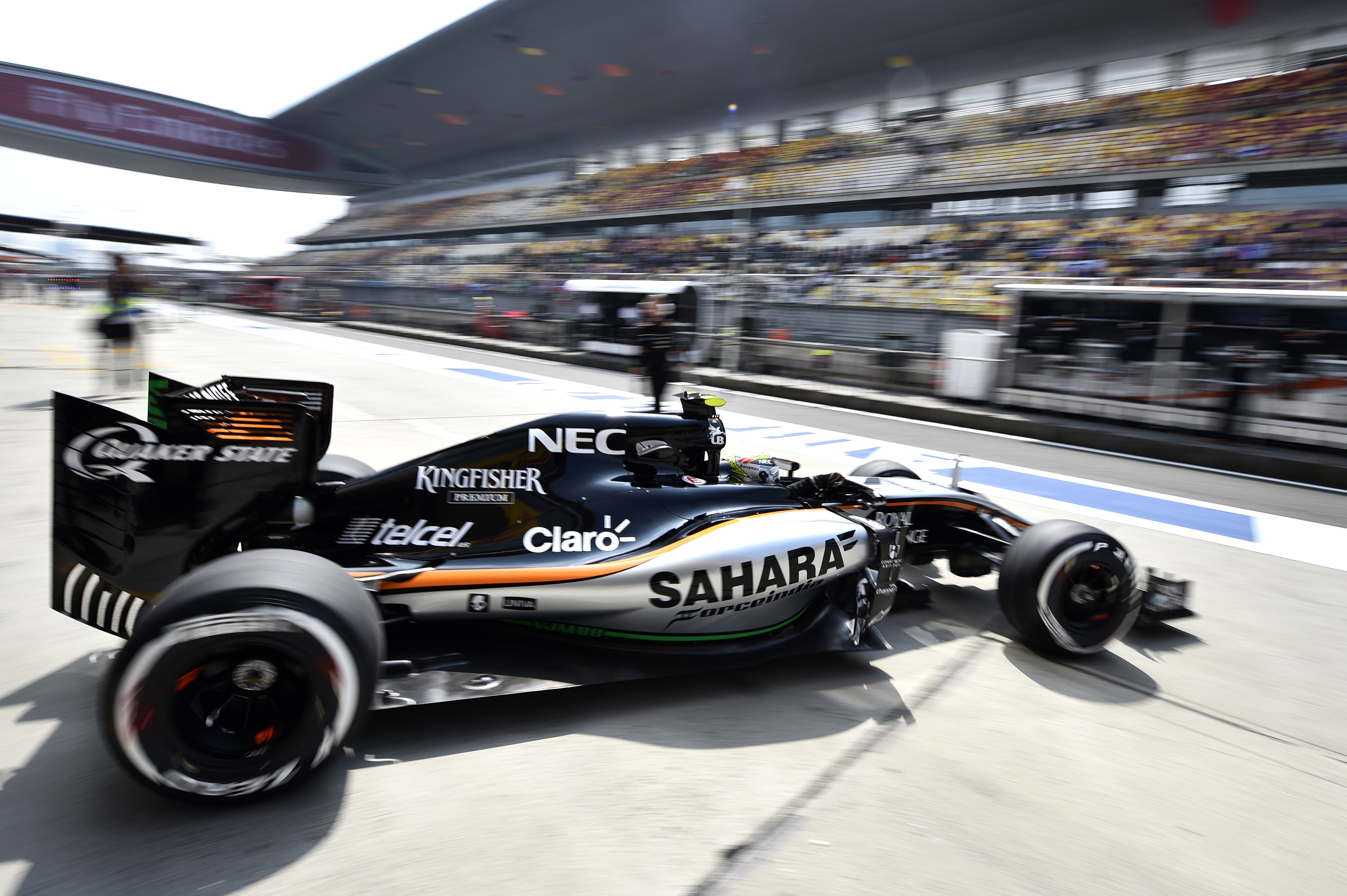 Force India: ‘Laat V6 tegen V8 racen’