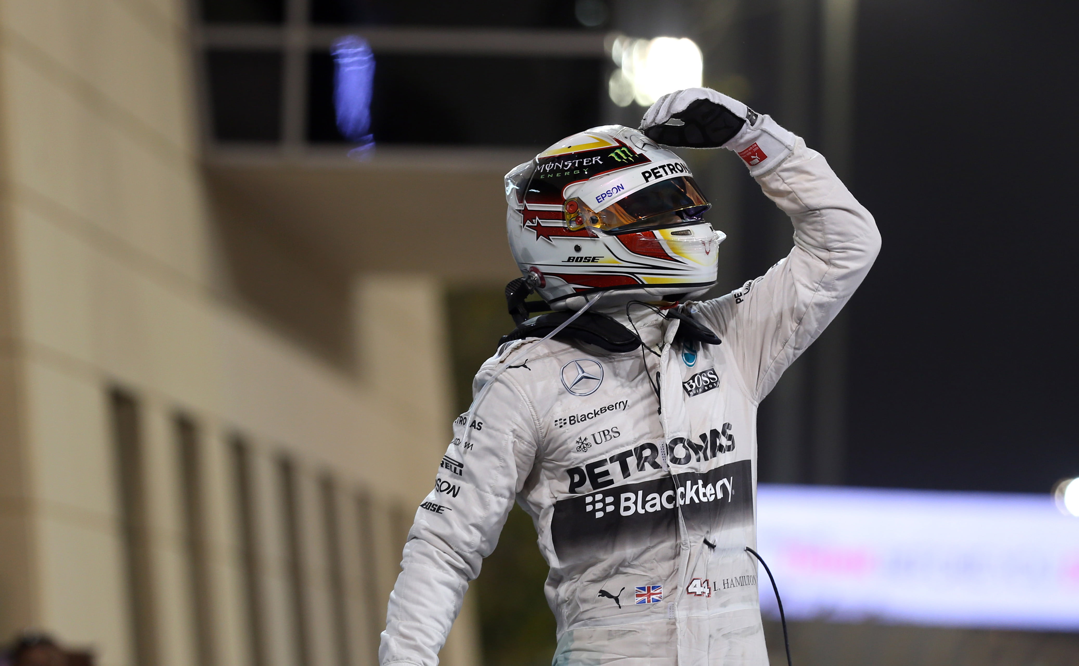 Race: Hamilton onbedreigd naar de overwinning