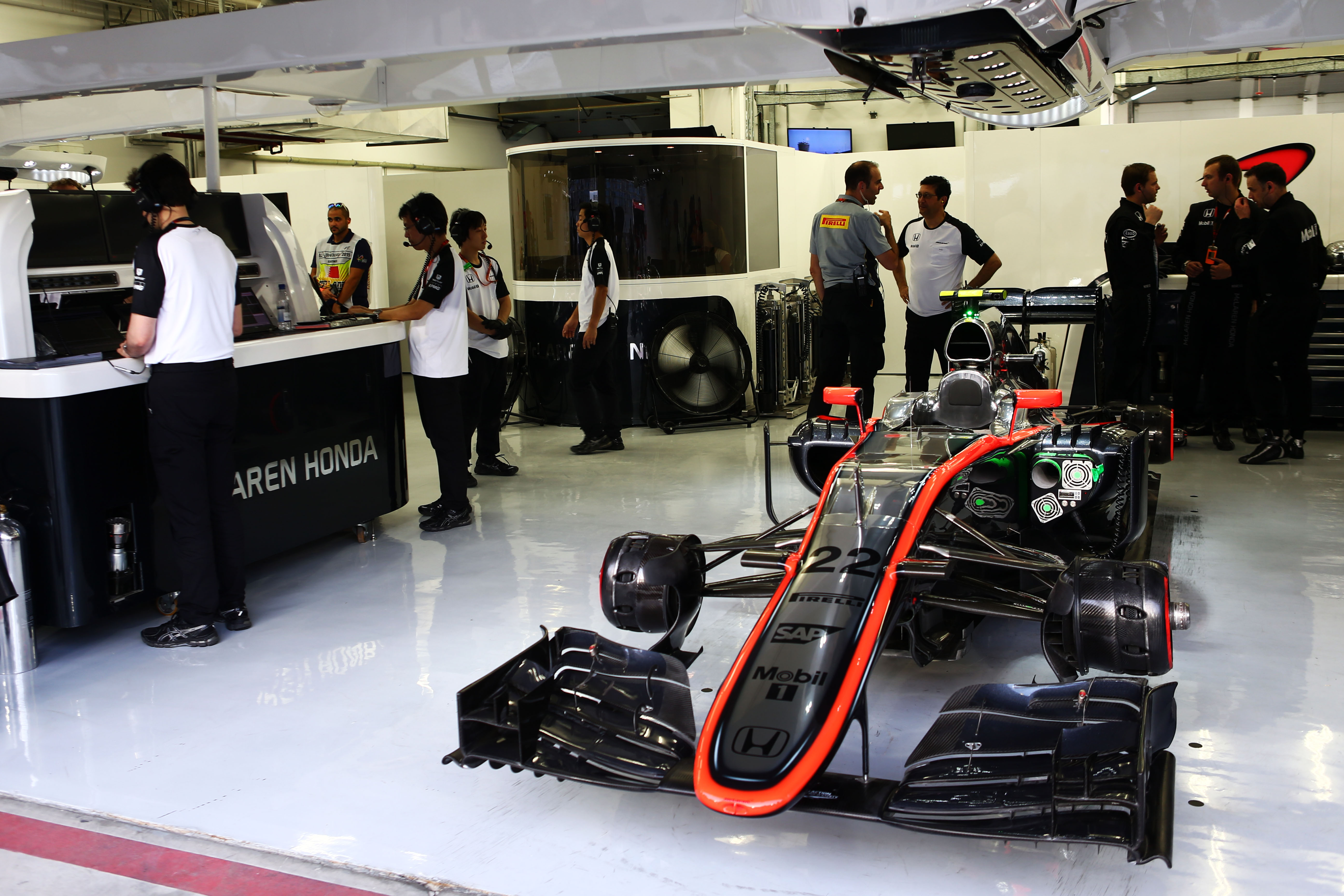 Net geen punten voor McLaren