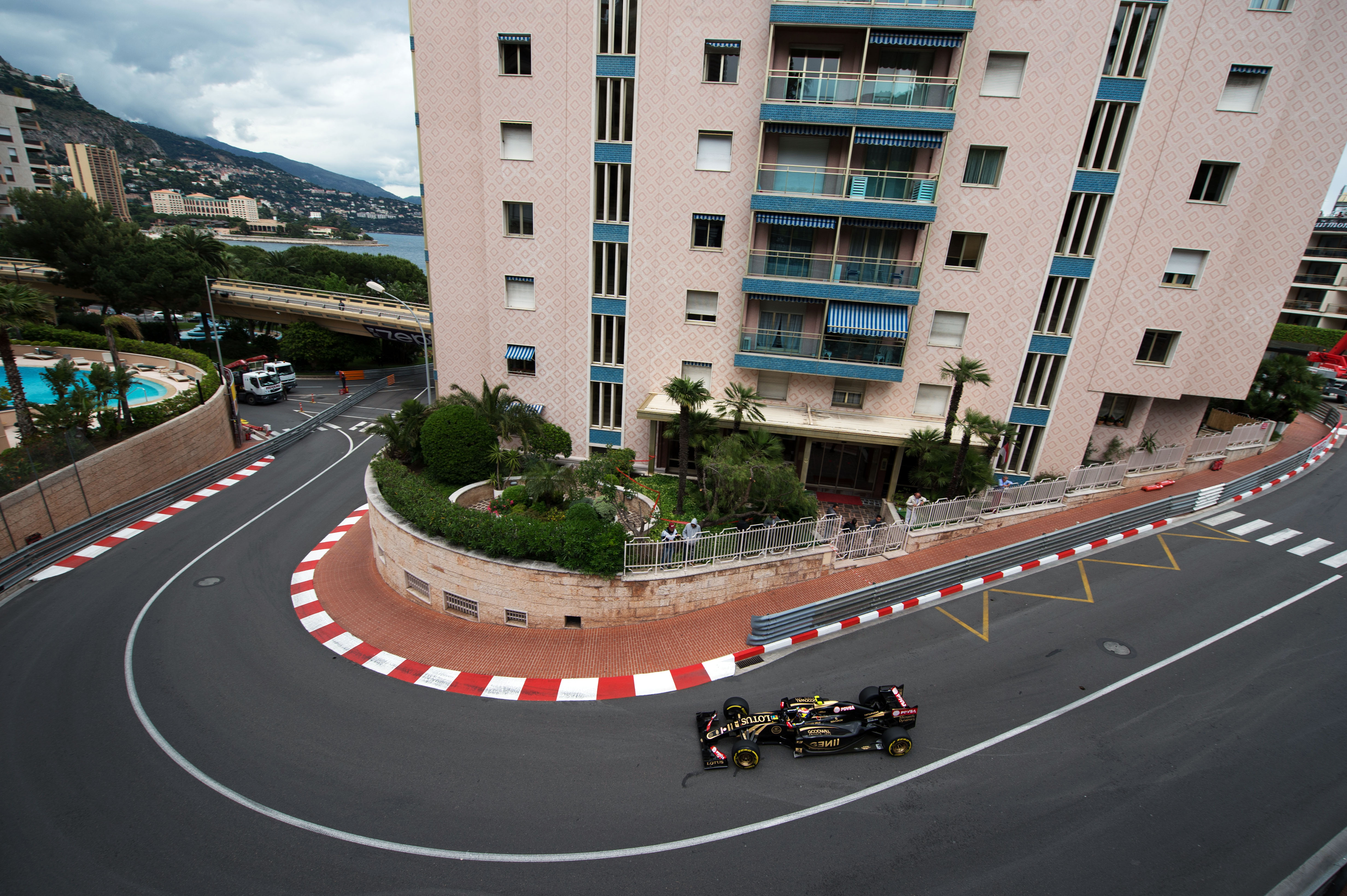 Lotus-duo tevreden met start in Monaco