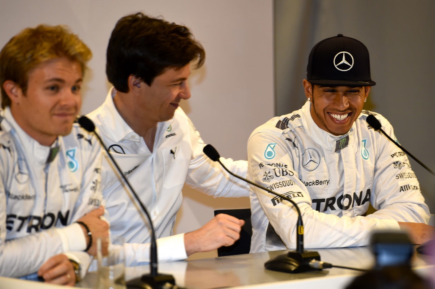 Weblog: Mercedes speelt het slim