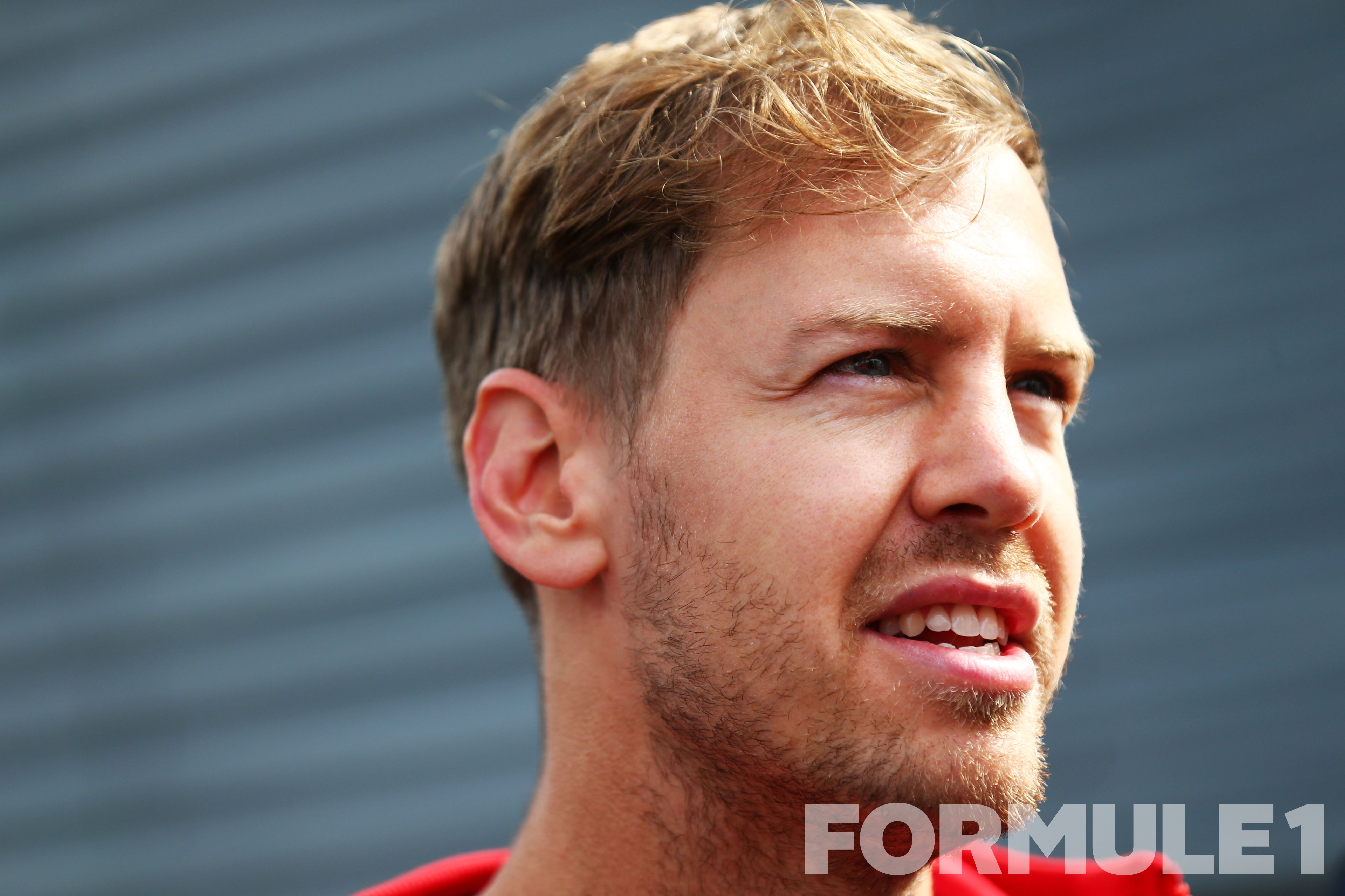 VT2: Vettel bovenaan ondanks versnellingsbakproblemen