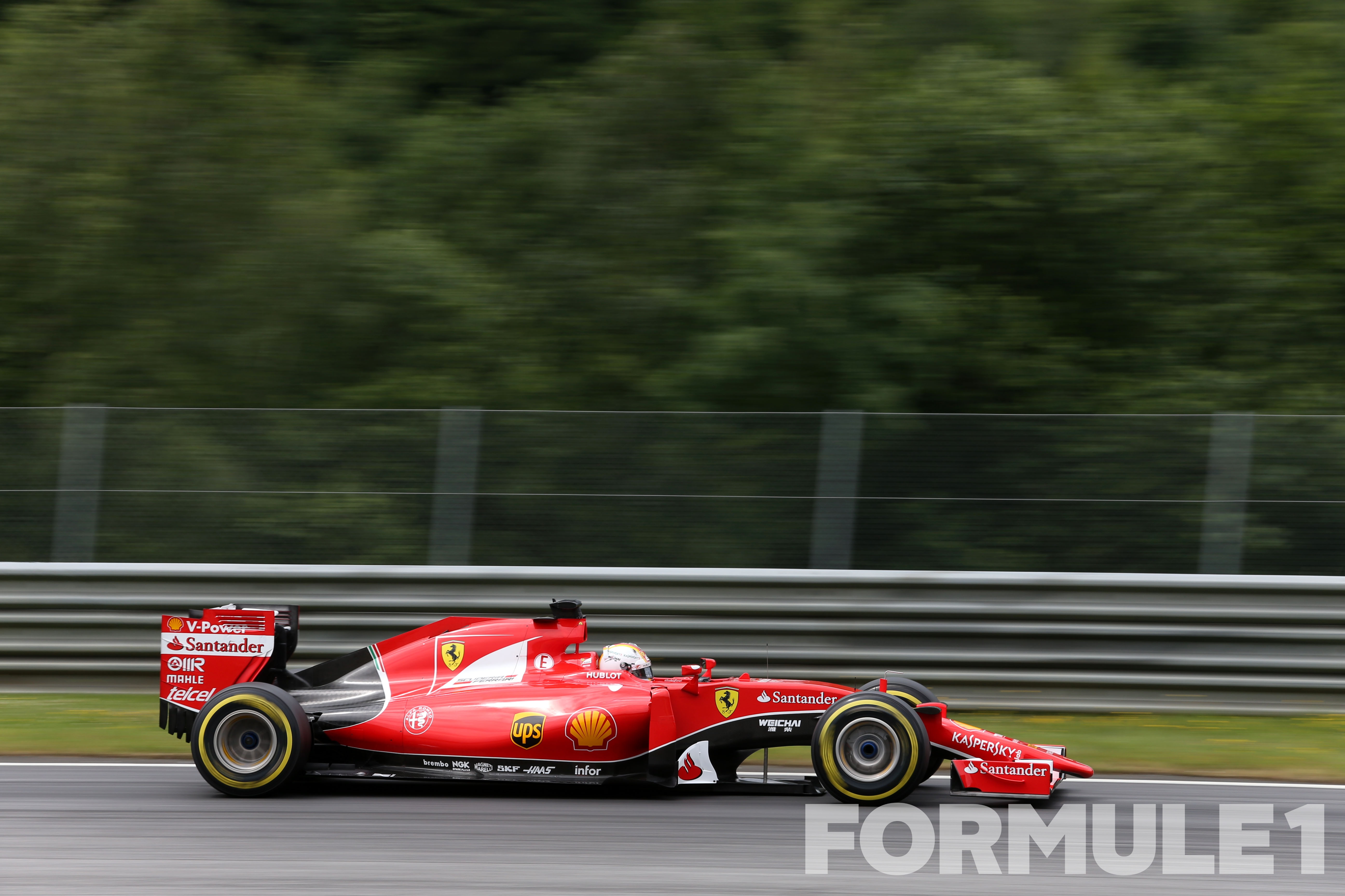 Vettel verrast niet, Räikkönen baalt