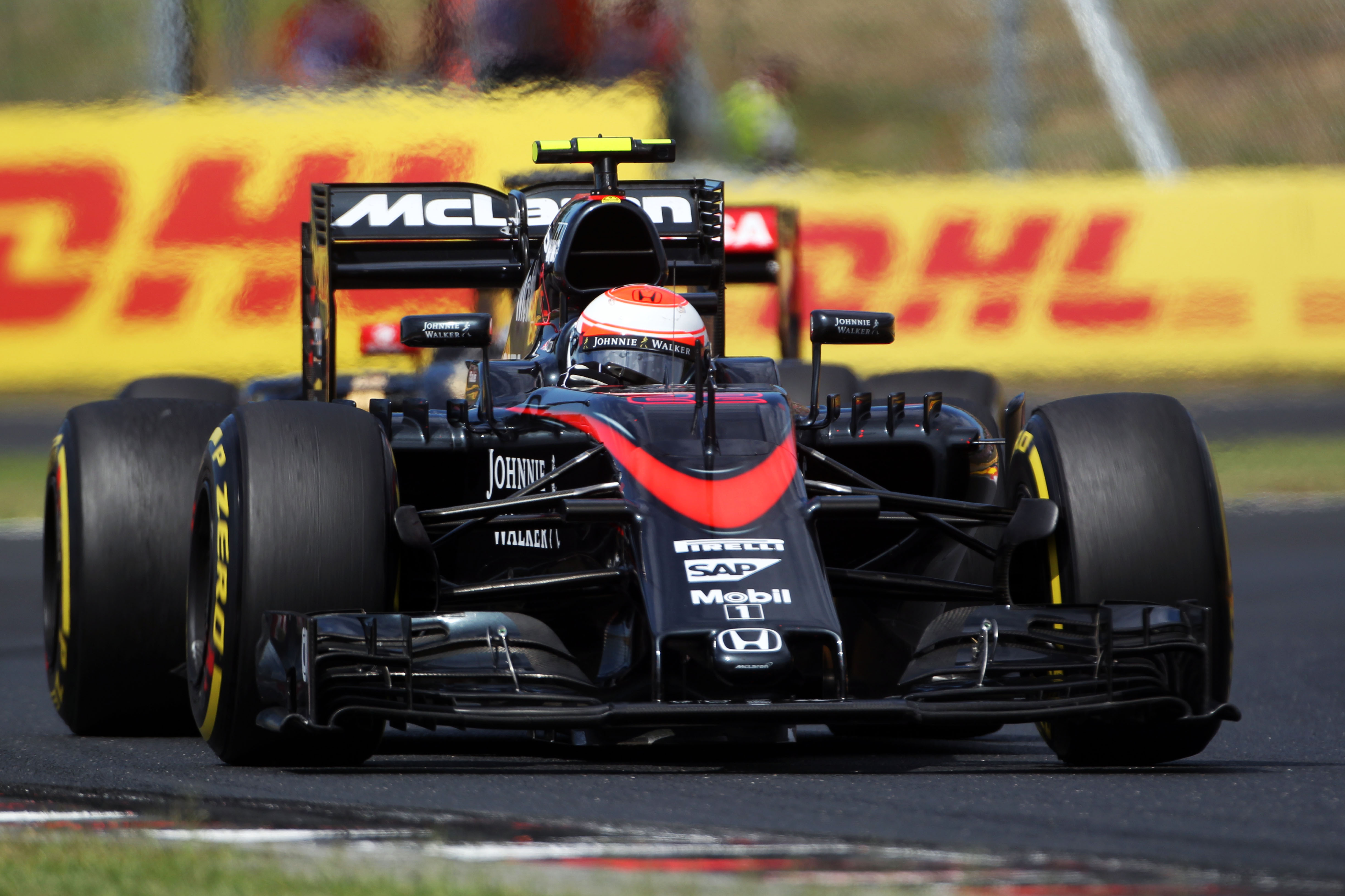 ‘McLaren wil verder met Button’