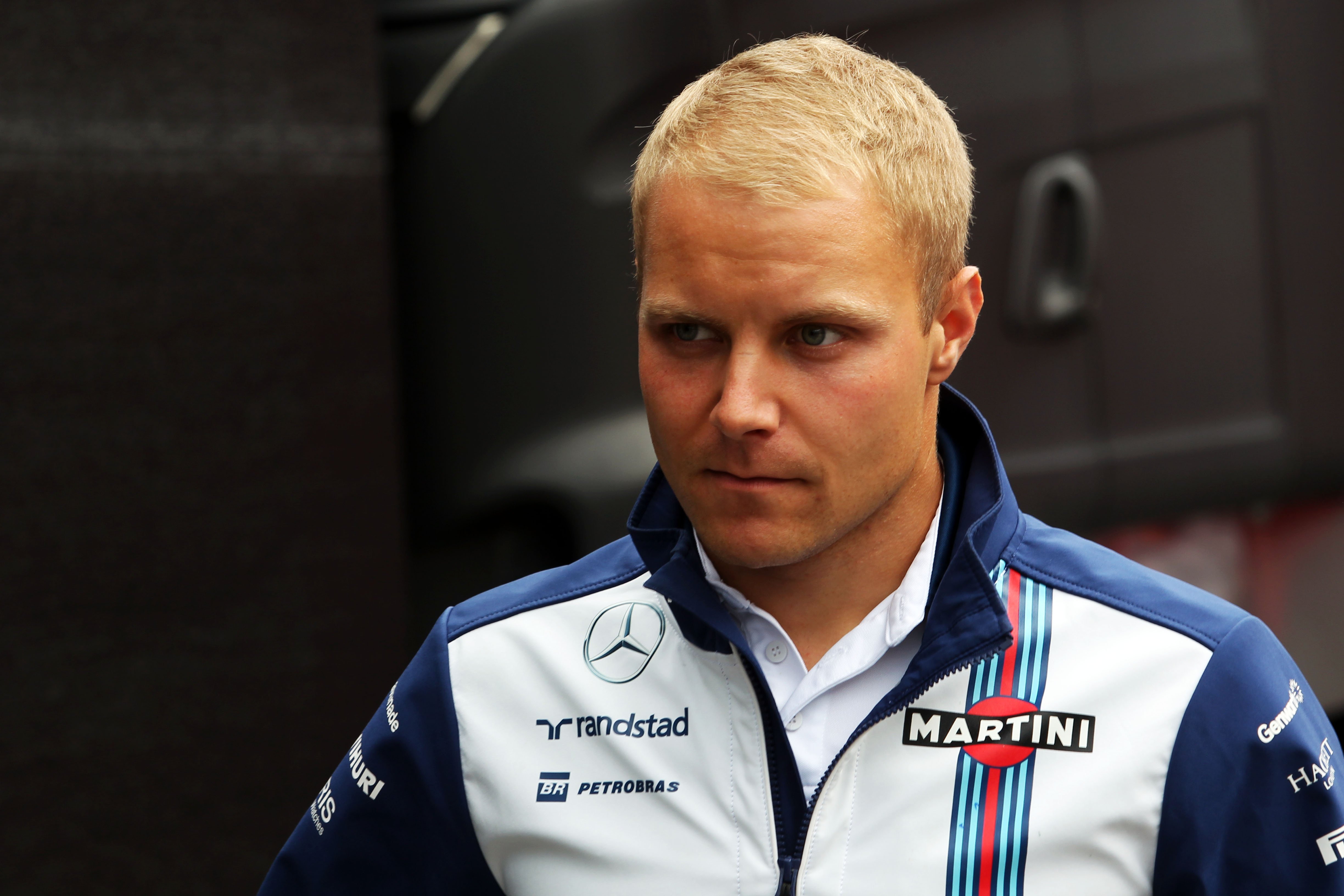 Bottas: ‘Ferrari-geruchten waren storend’