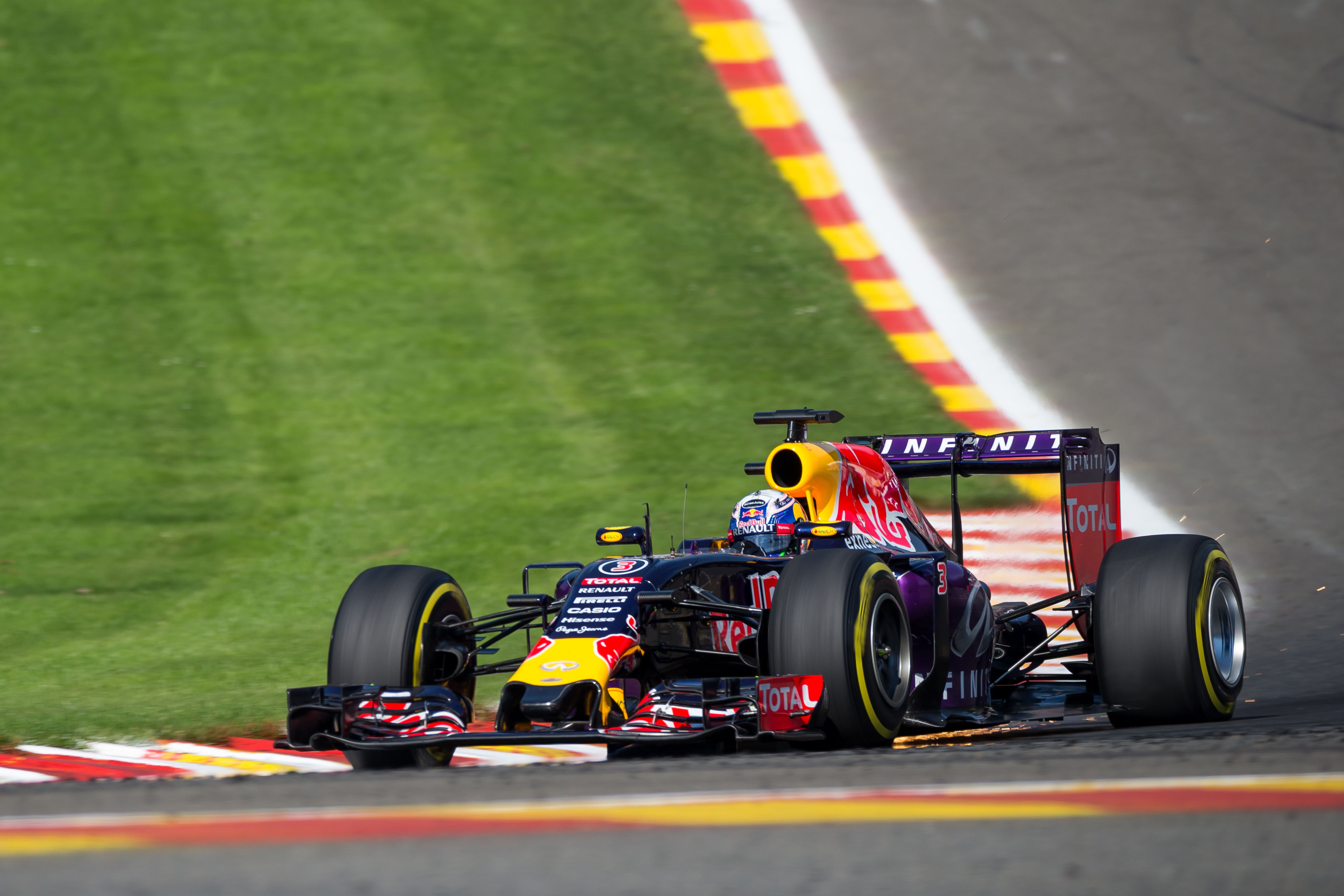Ricciardo benieuwd naar verbeterde Renault-motor