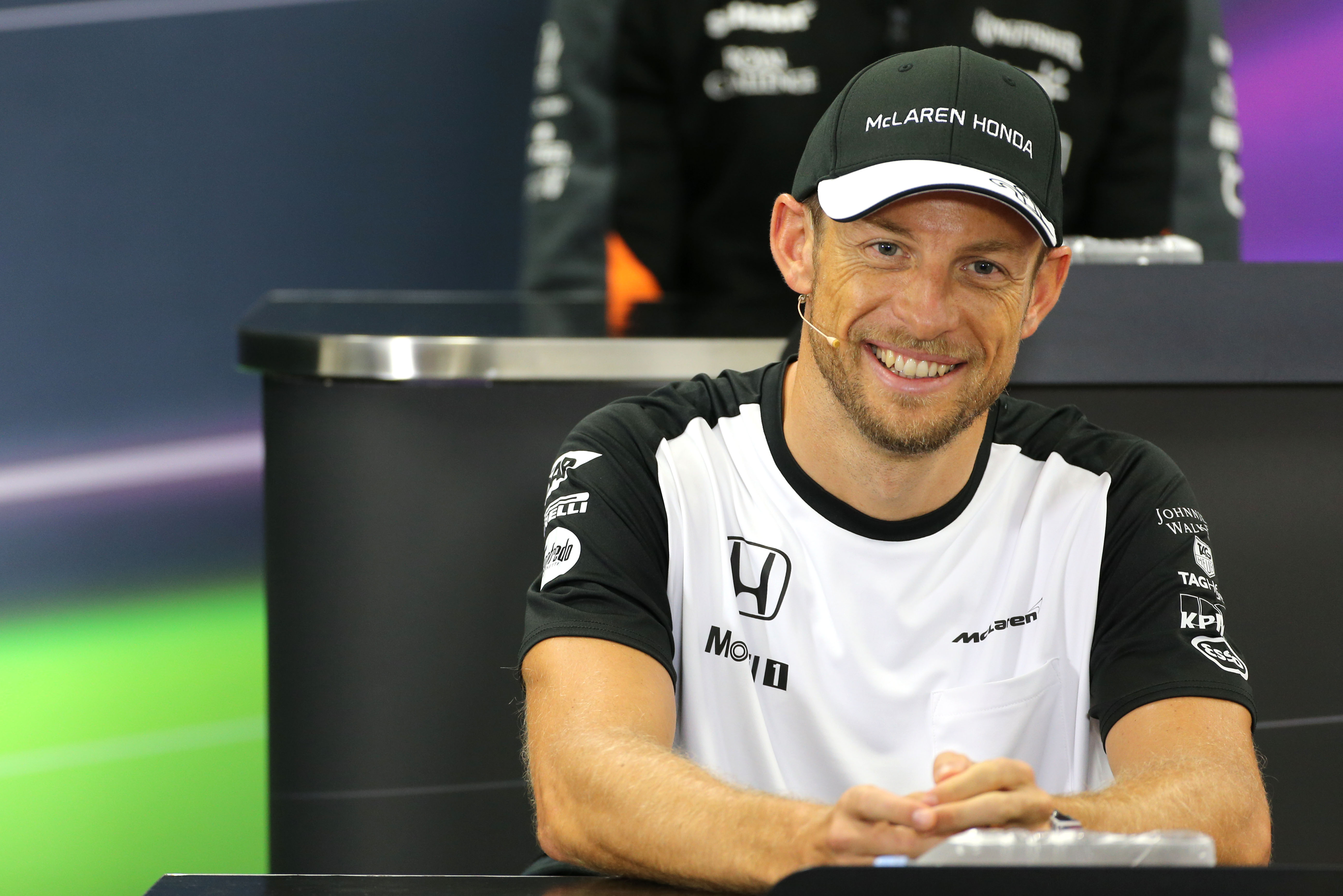 Button blijft bij McLaren in 2016