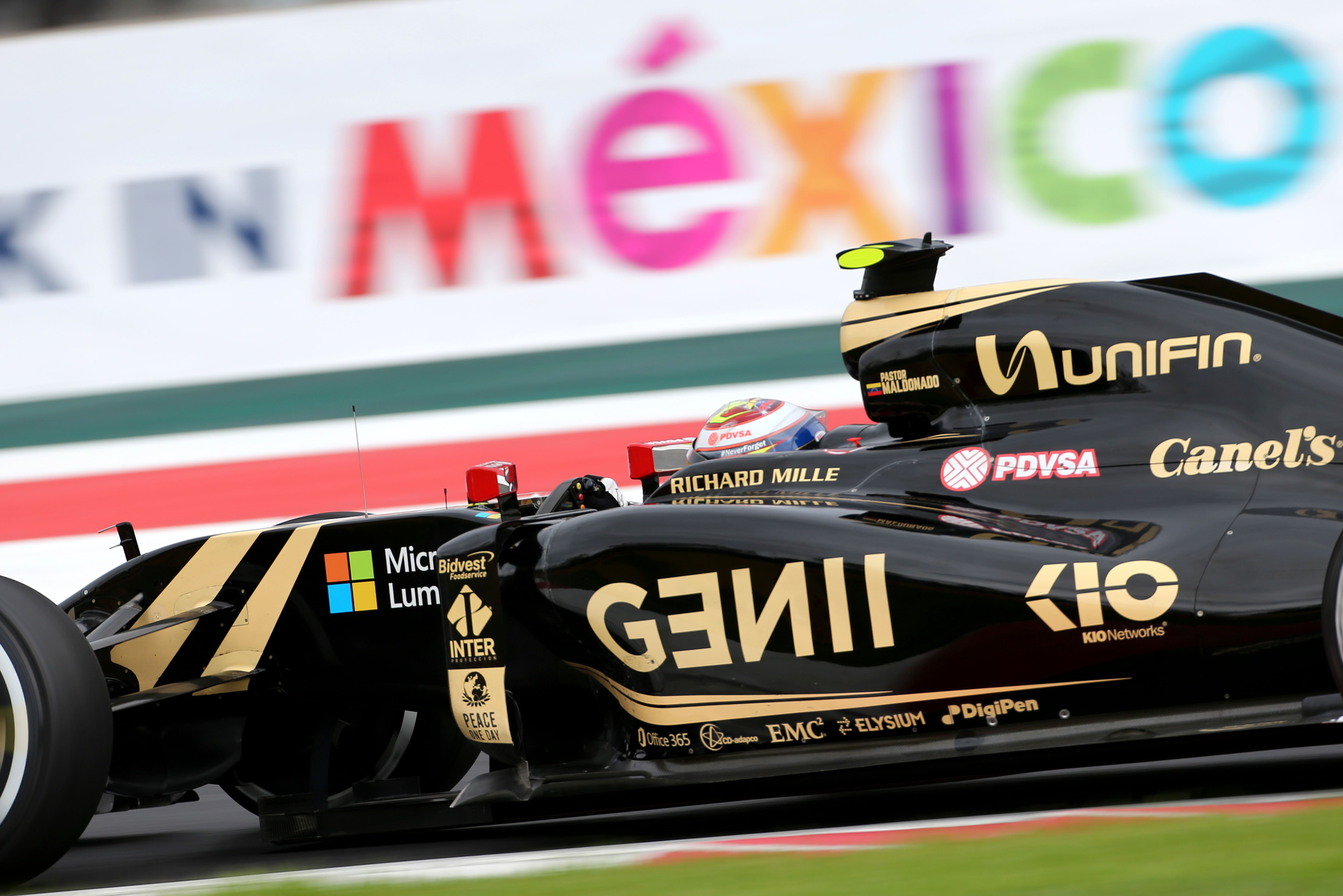 Lotus-coureurs missen de top tien