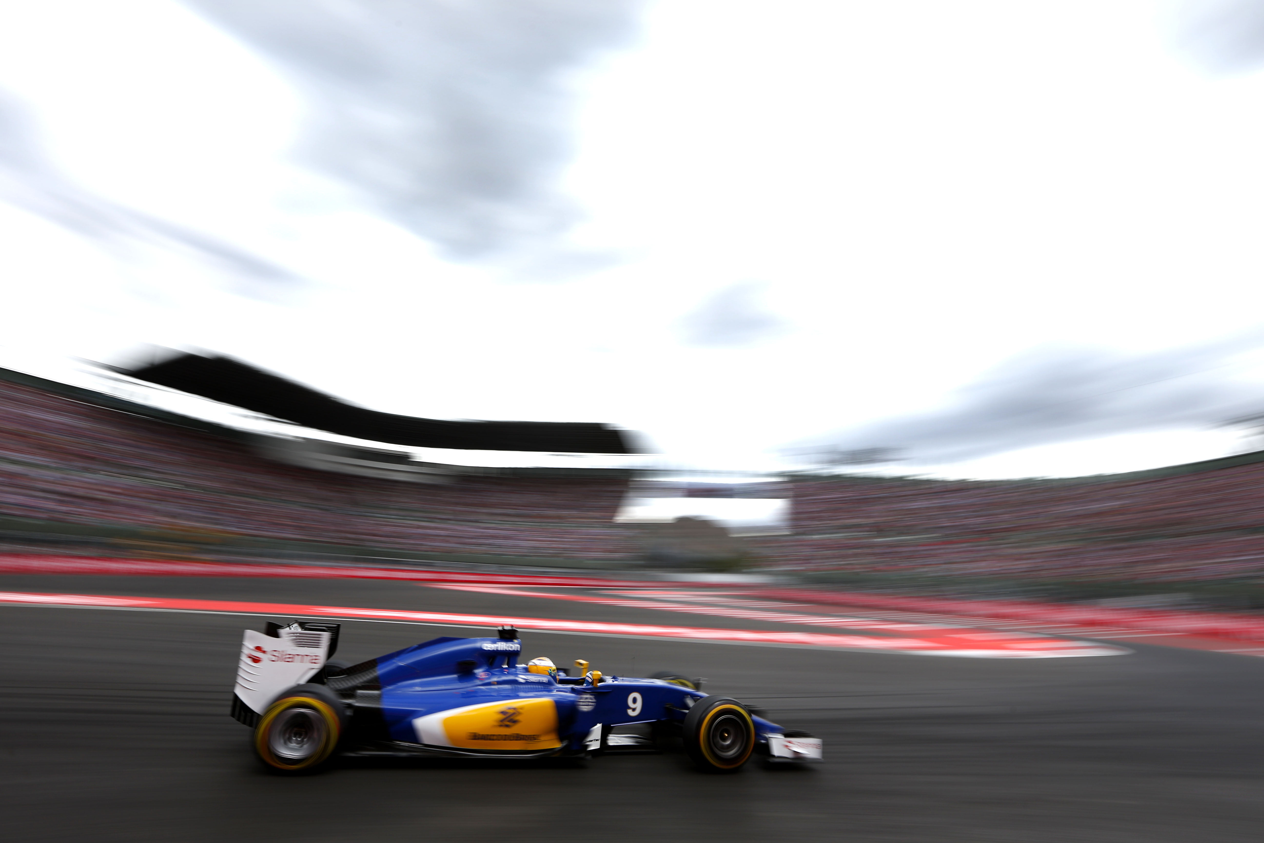 Fletse vertoning van Sauber-coureurs