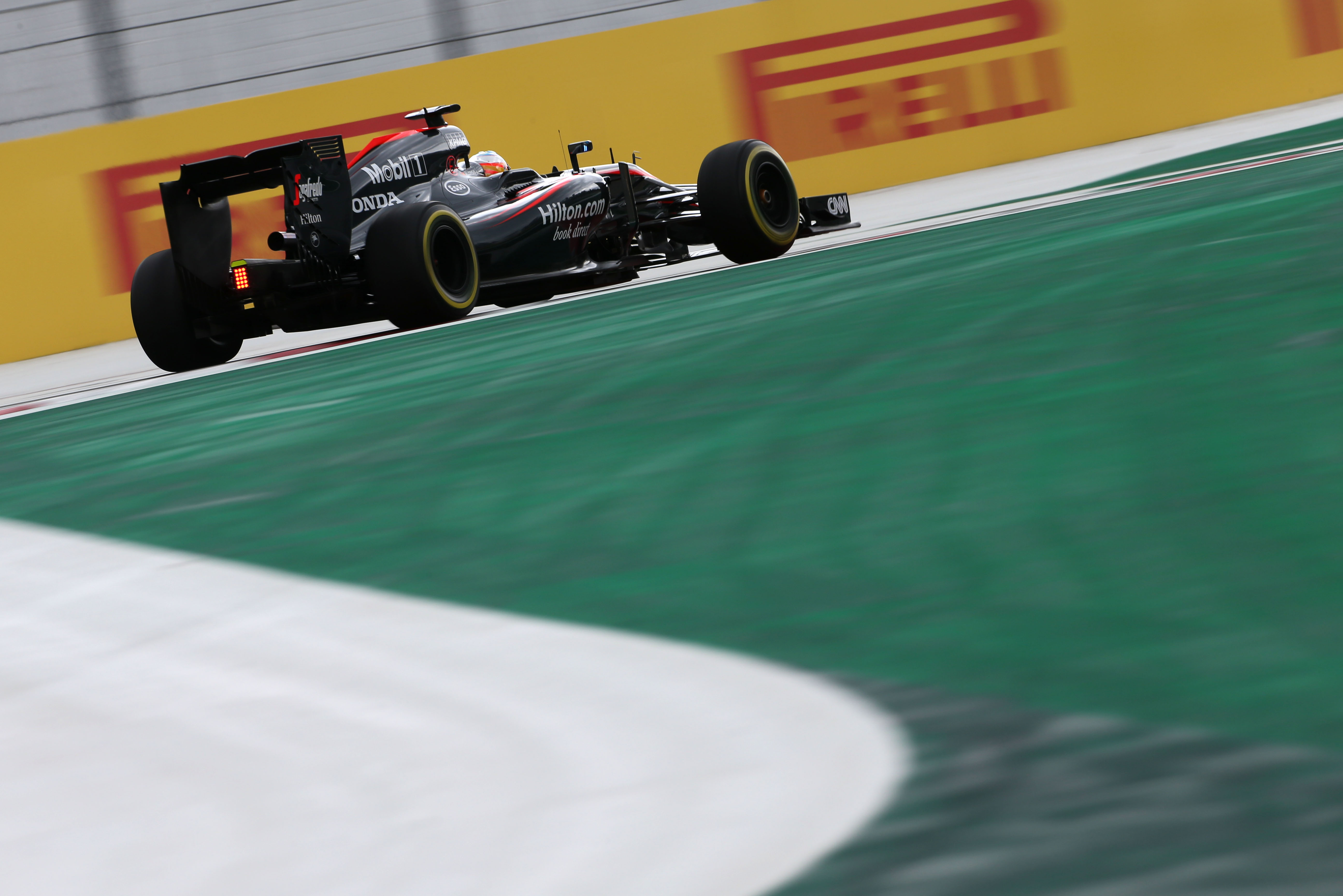 McLaren met twee auto’s bij snelste tien