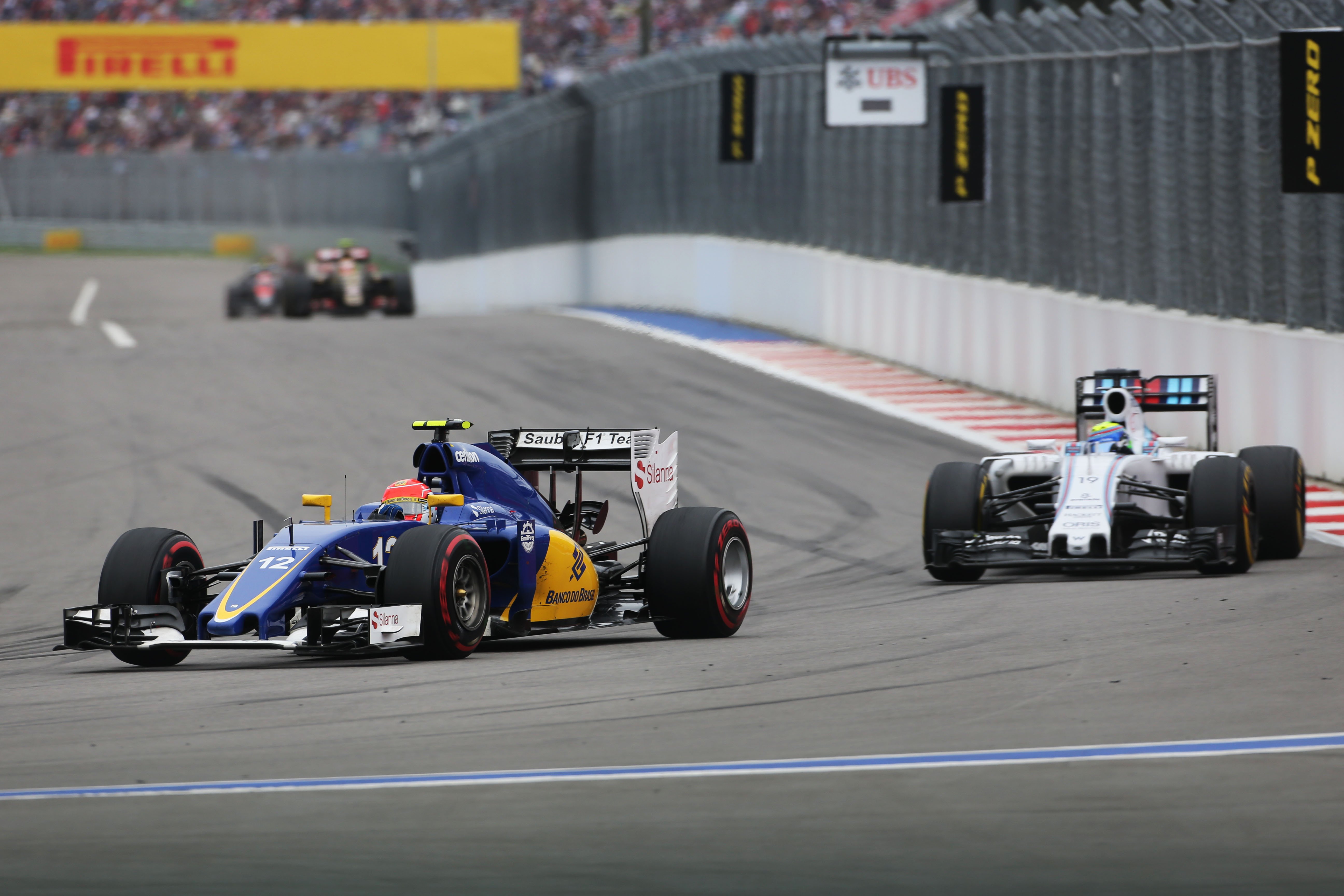 Nasr grijpt kans en finisht op P6 voor Sauber