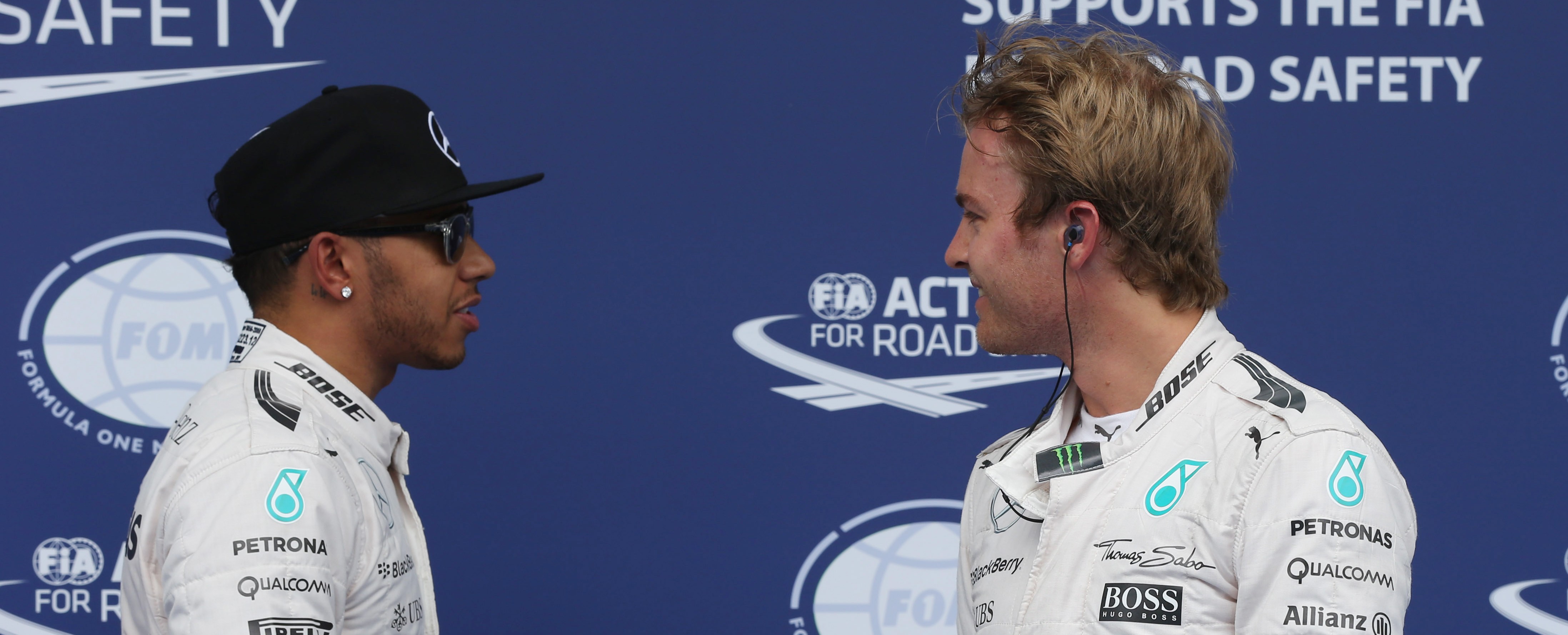 Hamilton: ‘Mercedes is extra aardig voor Rosberg’