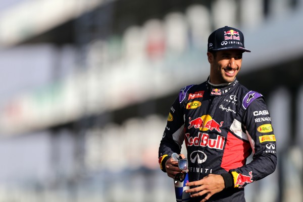 Formula One World Championship 2015, Round 18, Abu Dhabi Grand Prix, Abu Dhabi, United Arab Emirates, Sunday 29 November 2015 - Daniel Ricciardo (AUS), Red Bull Racing