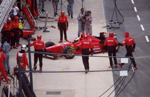 Schumacher is voor de derde keer op rij voortijdig klaar.