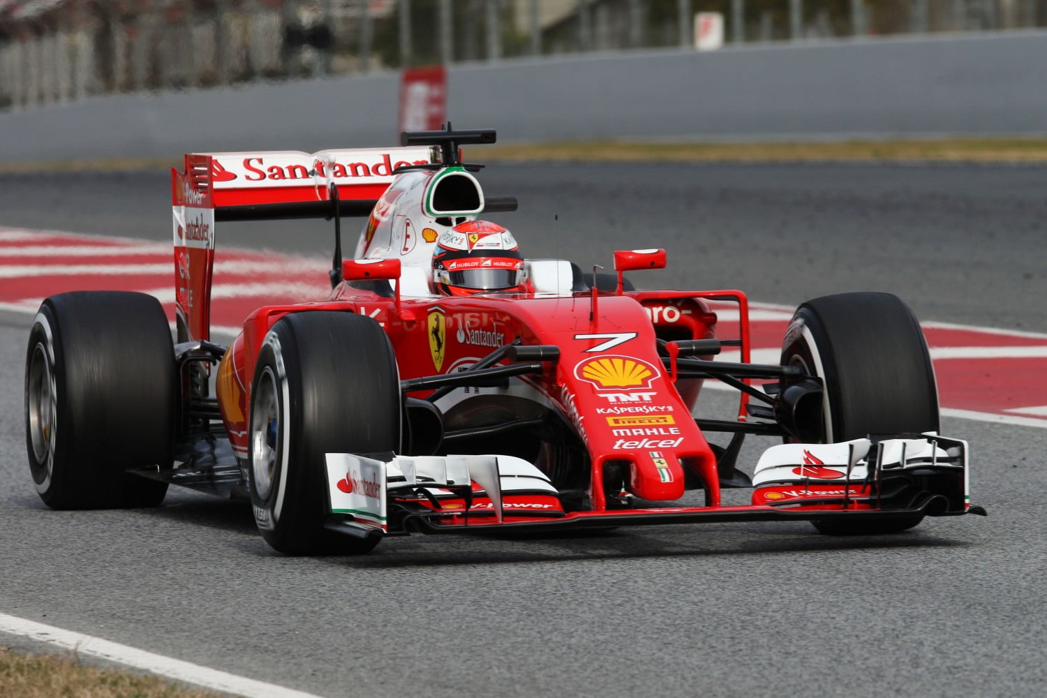 Räikkönen: ‘Nieuwe Ferrari nu al beter dan voorganger’