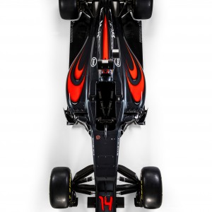 Van bovenaf is het compacte 'achterwerk' van de McLaren goed zichtbaar