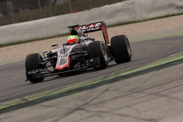 Formula One Testing, Barcelona, Circuit de Catalunya, Barcelona, Spain, Wednesday 2 March 2016 - Esteban Gutierrez (MEX) Haas F1 Team VF-16.