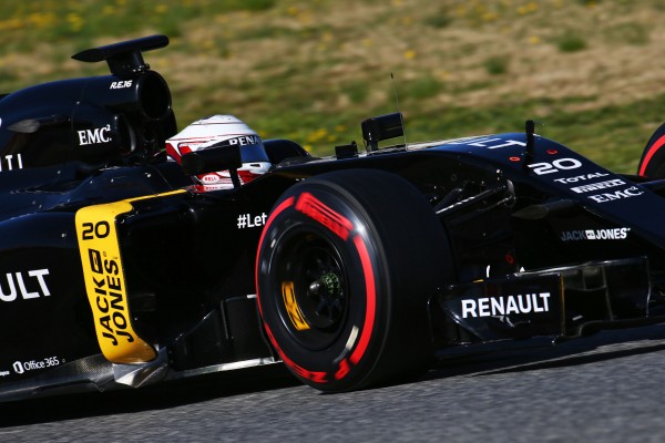 Formula One Testing, Barcelona, Circuit de Catalunya, Barcelona, Spain, Wednesday 2 March 2016 - Kevin Magnussen (DEN) Renault Sport F1 Team RS16.