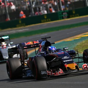 Verstappen hield in de openingsfase Hamilton achter zich.