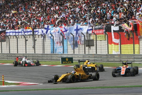 Formula One World Championship 2016, Round 3, Chinese Grand Prix, Shanghai, China, Sunday 17 April 2016 - Jolyon Palmer (GBR) Renault Sport F1 Team RS16.