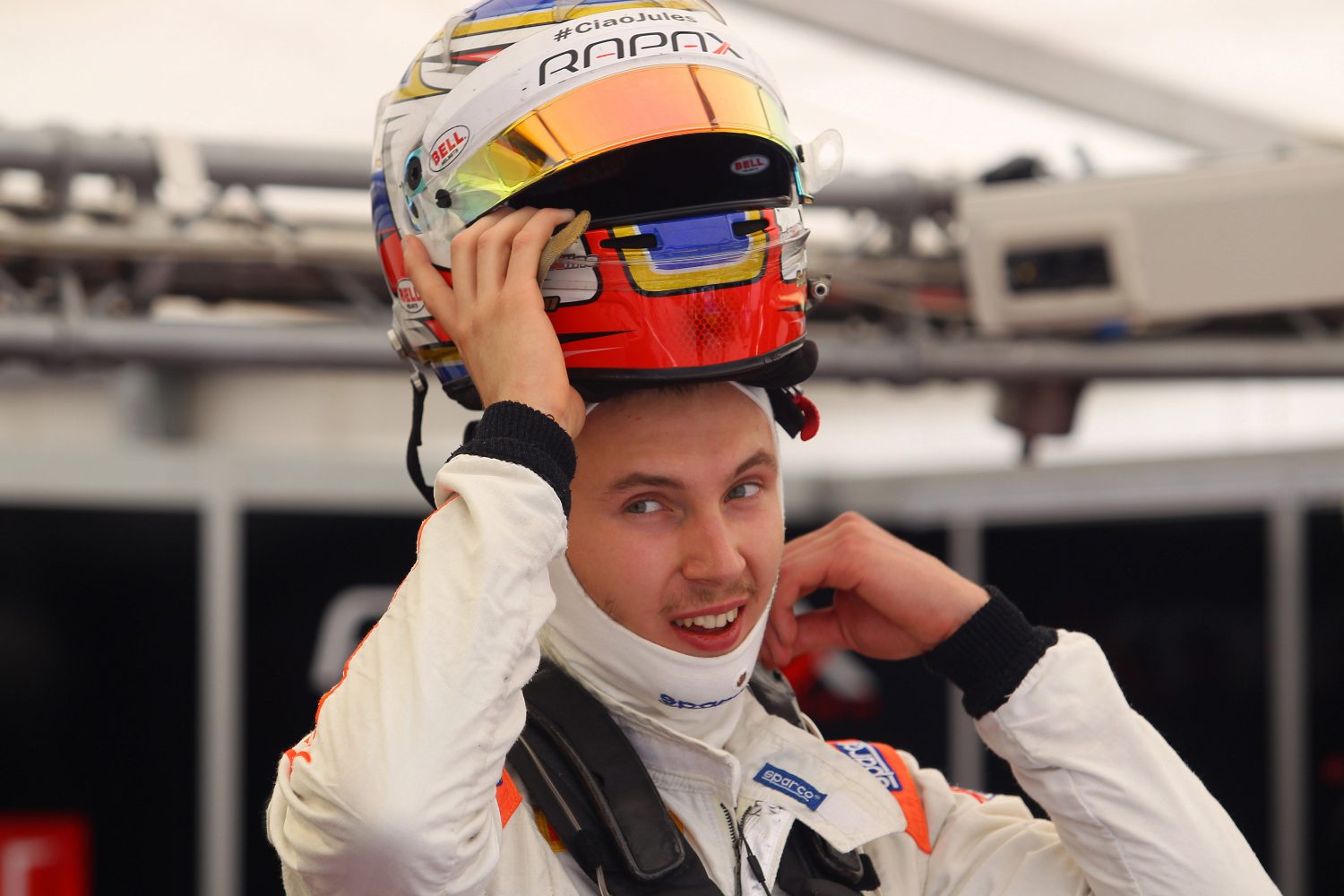 Renault geeft testrijder Sirotkin VT1-uitje in Sotsji