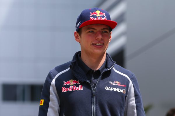 Max Verstappen maakte het hele weekend in Sotsji een ontspannen indruk.