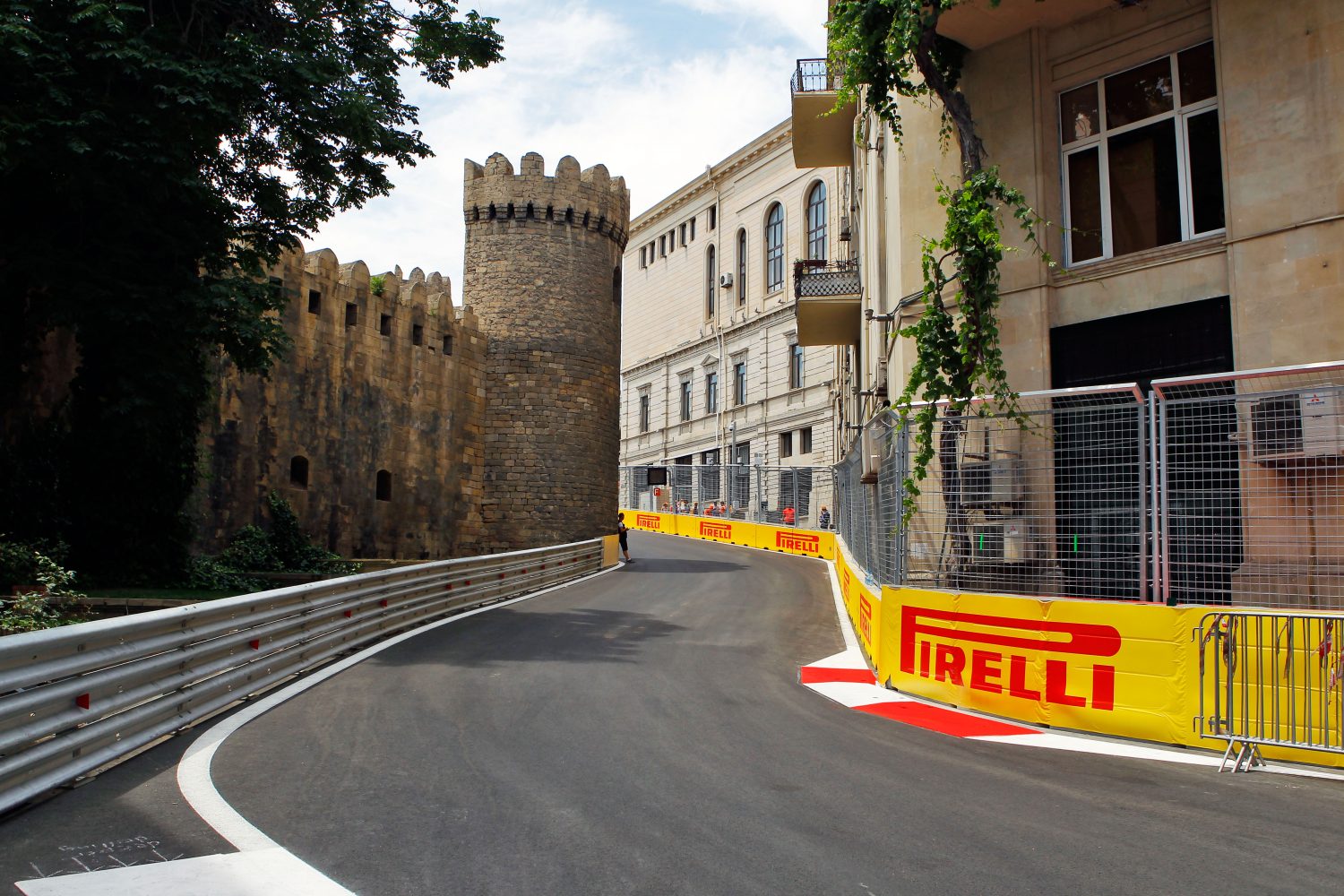 Coureurs bezorgd om veiligheid Baku City Circuit | Formule1.nl