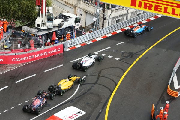 Formula One World Championship 2016, Round 6, Monaco Grand Prix, Monte Carlo, Monaco, Sunday 29 May 2016 - Daniil Kvyat (RUS) Scuderia Toro Rosso STR11 and Kevin Magnussen (DEN) Renault Sport F1 Team RS16 make contact.