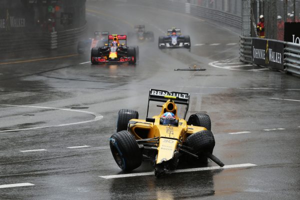 Formula One World Championship 2016, Round 6, Monaco Grand Prix, Monte Carlo, Monaco, Sunday 29 May 2016 - Jolyon Palmer (GBR) Renault Sport F1 Team RS16 crashed out of the race.