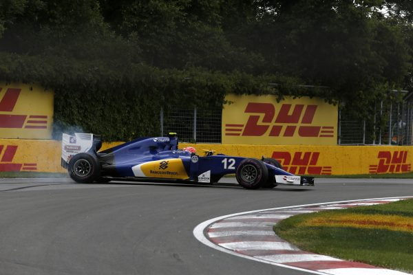 www.sutton-images.com Felipe Nasr (BRA) Sauber C35 spins at the start of the race at Formula One World Championship, Rd7, Canadian Grand Prix, Race, Montreal, Canada, Sunday 12 June 2016.