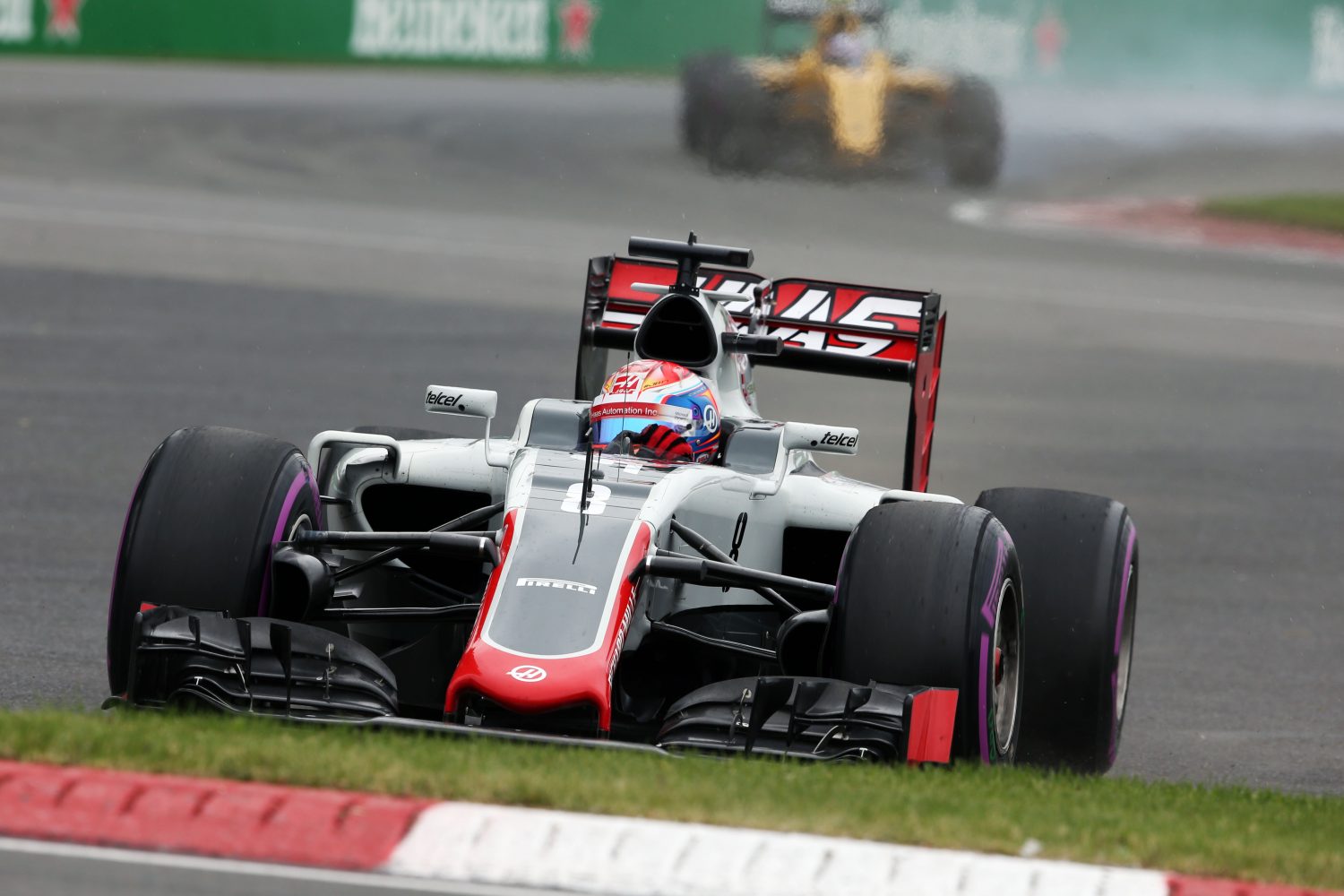 Grosjean krijgt banden niet op temperatuur
