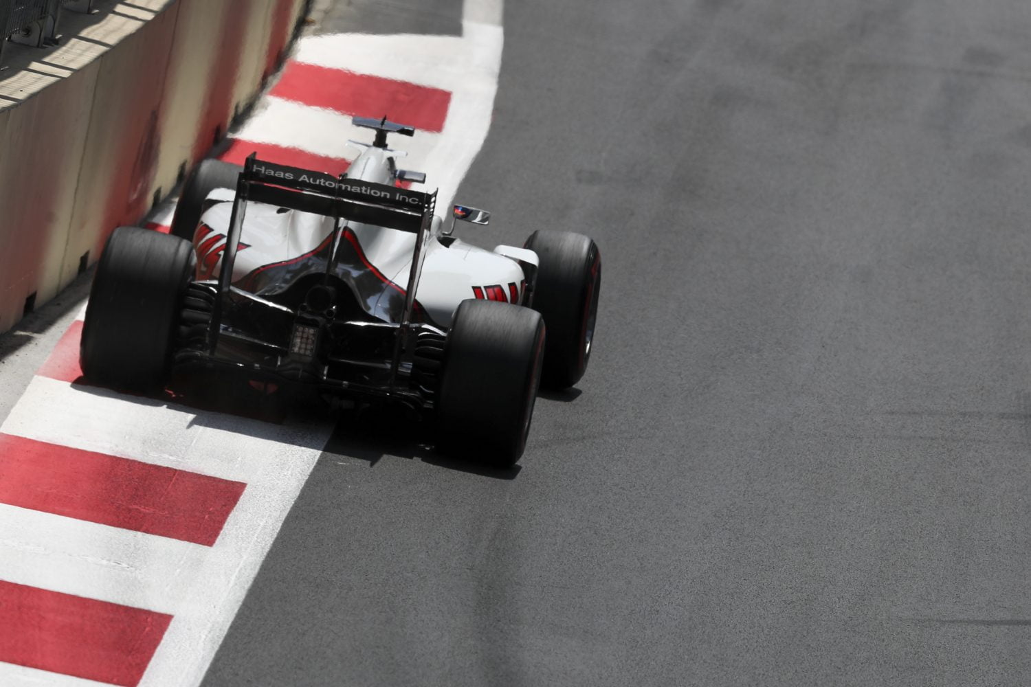 Grosjean tevreden, Gutiérrez baalt