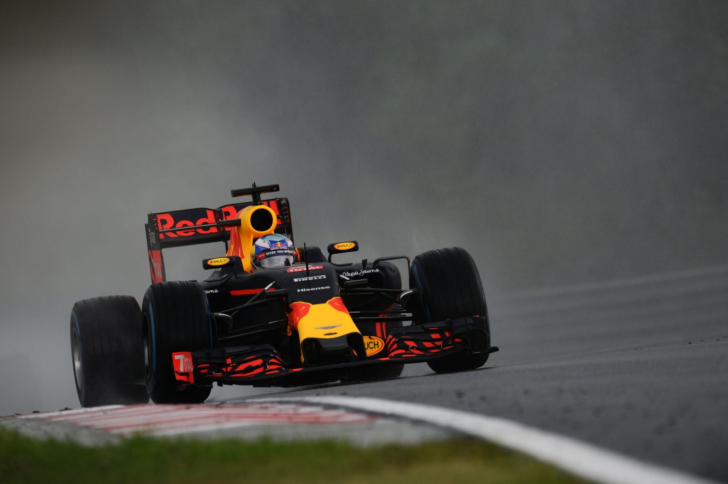 Ricciardo: ‘Zonder gele vlag zat er misschien meer in’