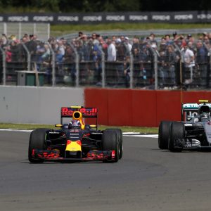 Verstappen en Rosberg leverden spectaculaire gevechten.