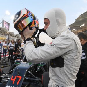 Stoffel Vandoorne scoorde bij zijn Formule 1-debuut in Bahrein meteen een punt.