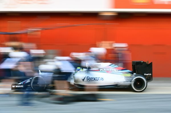 www.sutton-images.com Felipe Massa (BRA) Williams FW38 pit stop at Formula One Testing, Day Four, Barcelona, Spain, Thursday 25 February 2016.