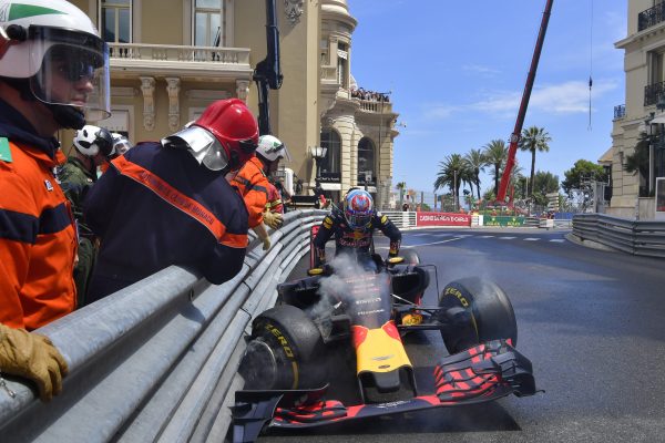 Max Verstappen einde wedstrijd vanwege crash, Grand Prix Monaco, Formula 1, Monaco. Round 06, 2016. Photo: Peter van Egmond *** Local Caption *** Copyright: © 2016 Peter van Egmond. Use with credit to the photographer (mandatory). Unauthorized use is prohibited.