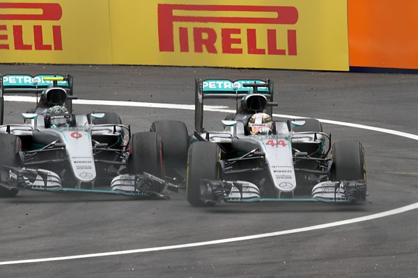 www.sutton-images.com Nico Rosberg (GER) Mercedes-Benz F1 W07 Hybrid and Lewis Hamilton (GBR) Mercedes-Benz F1 W07 Hybrid collide on the last lap at Formula One World Championship, Rd9, Austrian Grand Prix, Race, Spielberg, Austria, Sunday 3 July 2016.