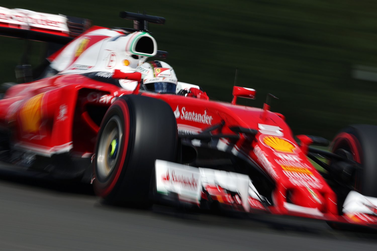 ‘Ferrari gebruikt laatste tokens voor motorupgrade’