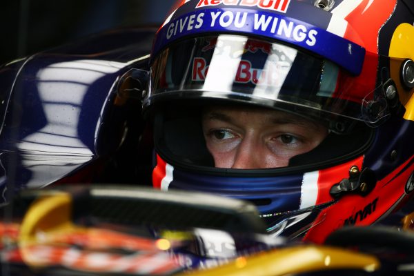 Formula One World Championship 2016, Round 15, Singapore Grand Prix, Singapore, Singapore, Saturday 17 September 2016 - Daniil Kvyat (RUS) Scuderia Toro Rosso STR11.