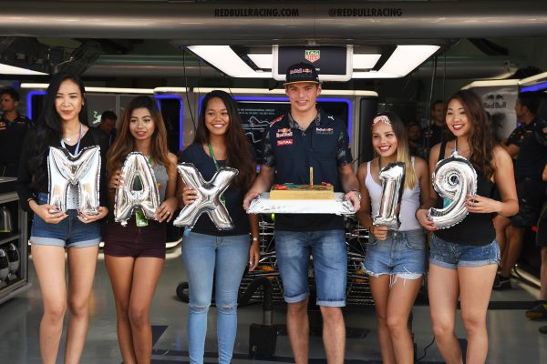 www.sutton-images.com Max Verstappen (NED) Red Bull Racing celebrates his 19th Birthday with a Birthday cake at Formula One World Championship, Rd16, Malaysian Grand Prix, Practice, Sepang, Malaysia, Friday 30 September 2016.