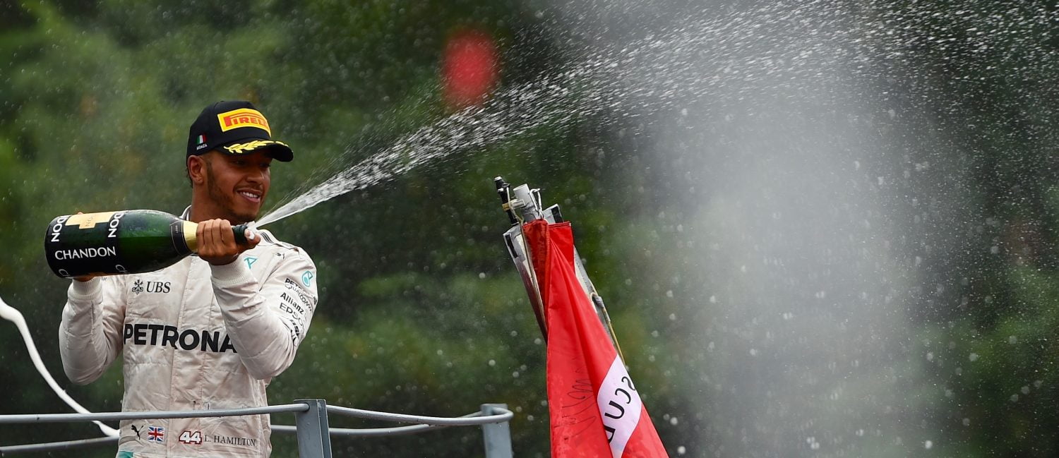 Hamilton weet niet wat er mis ging Formule1.nl Hamilton weet niet wat er mis ging Formule1.nl