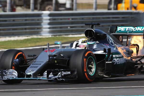 Formula One World Championship 2016, Round 16, Malaysian Grand Prix, Kuala Lumpur, Malaysia, Sunday 2 October 2016 - Lewis Hamilton (GBR) Mercedes AMG F1 W07 Hybrid retired from the race with a blown engine.