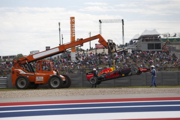 www.sutton-images.com The car of race retiree Max Verstappen (NED) Red Bull Racing RB12 is recovered at Formula One World Championship, Rd18, United States Grand Prix, Race, Circuit of the Americas, Austin, Texas, USA, Sunday 23 October 2016.