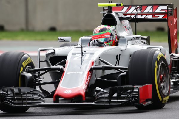 Formula One World Championship 2016, Round 19, Mexican Grand Prix, Mexico City, Mexico, Friday 28 October 2016 - Esteban Gutierrez (MEX) Haas F1 Team VF-16.