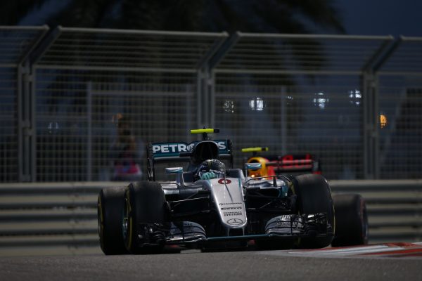www.sutton-images.com Nico Rosberg (GER) Mercedes-Benz F1 W07 Hybrid at Formula One World Championship, Rd21, Abu Dhabi Grand Prix, Race, Yas Marina Circuit, Abu Dhabi, UAE, Sunday 27 November 2016.